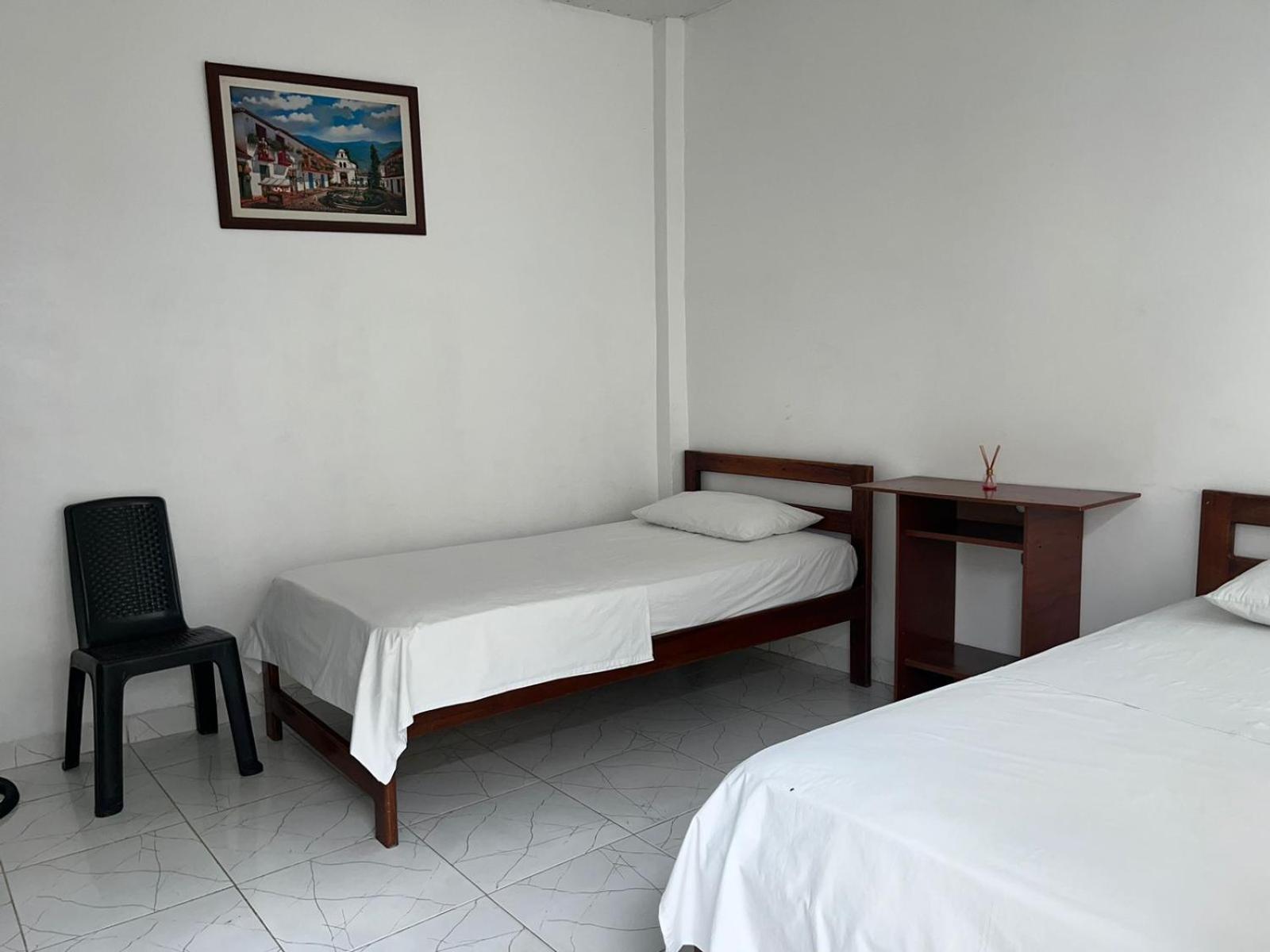 Hotel Heliconias Летисия Экстерьер фото