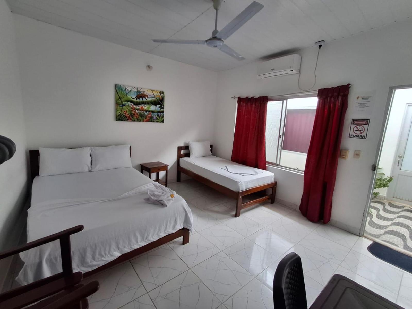 Hotel Heliconias Летисия Экстерьер фото