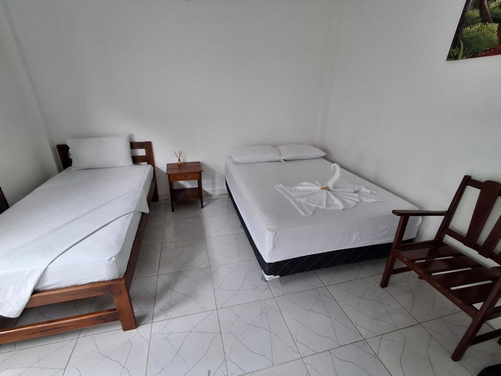 Hotel Heliconias Летисия Экстерьер фото