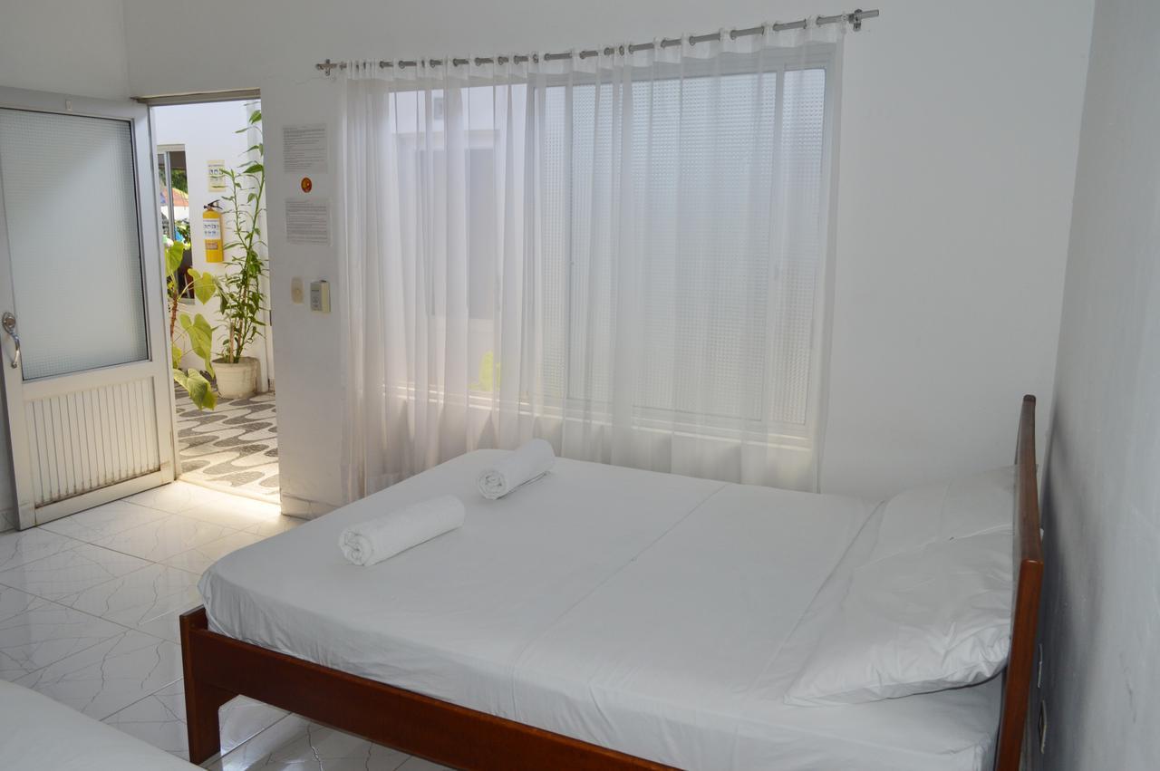 Hotel Heliconias Летисия Экстерьер фото